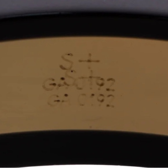 Rare! Louis Vuitton gold plated and Resin Wanted Bracelet - Picture 7 of 15